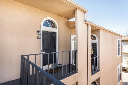 3311 Blackburn St, Dallas TX 75204-1545 exterior