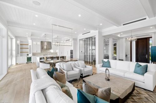 3139 Leeward Ln, Naples FL 34103-4038 exterior