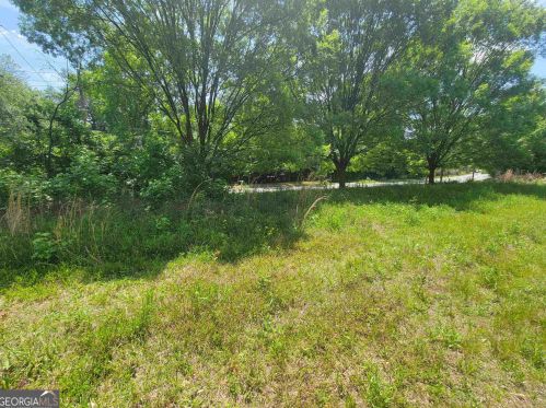 2789 Jonesboro Rd, Atlanta GA 30354-2207 exterior