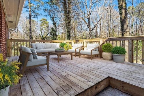 1321 Idlewood Rd, Tucker GA 30084-7717 exterior