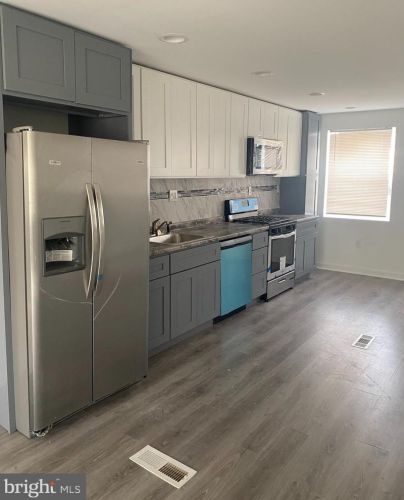 511 Godfrey Ave, Philadelphia PA 19126-3833 exterior