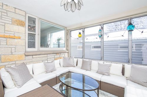 9705 Ctr St, Milwaukee WI 53222-4526 exterior