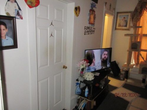 1368 Fairfield Ave, Chicago IL 60632-2210 exterior