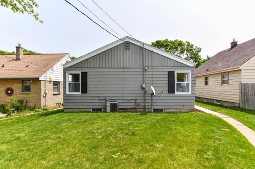 3741 85th St, Milwaukee WI  53222-2823 exterior