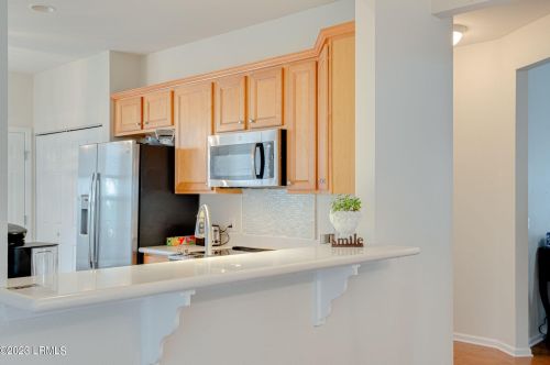 19 Beaufort Riv Rd, Bluffton SC 29909-6220 exterior