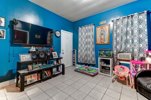 5354 Marshfield Ave, Chicago IL 60620-4958 exterior