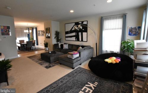 11665 Leesborough Cir, Silver Spring MD  20902-2890 exterior