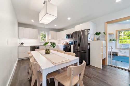 1689 Clover Valley Dr, Duluth MN 55804-9600 exterior