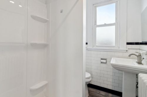 1614 Aurelius St, Pittsburgh PA 15218-2320 exterior