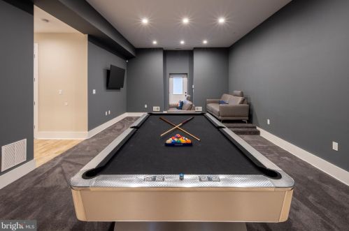 1270 Lawrence St, Washington DC  20017-4027 exterior