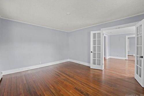 22 Bartlett Ave, Norwalk CT 06850-1530 exterior