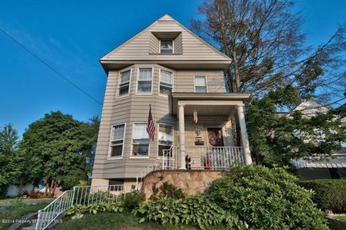 942 Prescott Ave, Scranton PA  18510-1412 exterior