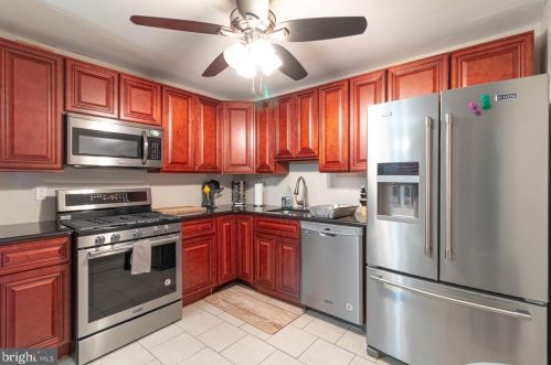 10829 Academy Rd, Philadelphia PA 19154-3901 exterior