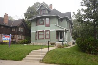 7332 Harwood Ave, Milwaukee, WI 53213-2751