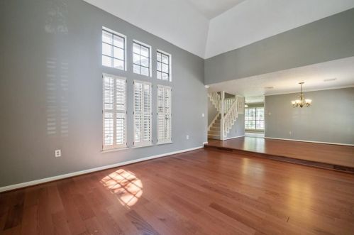 2706 Frst Gdn Dr, Humble TX 77345-1418 exterior