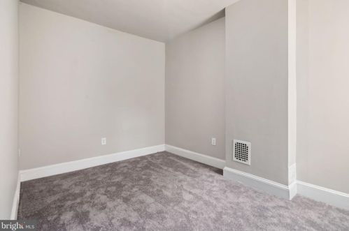 2430 Federal St, Philadelphia PA 19146-3914 exterior