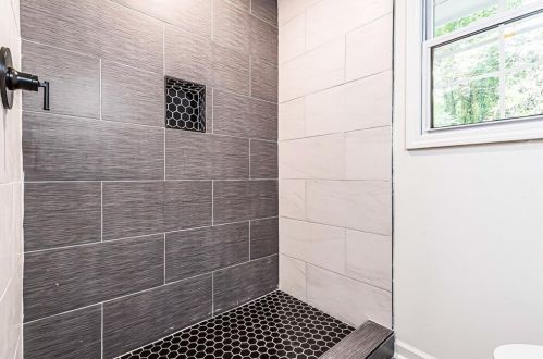 2074 Montrose Dr, Atlanta GA  30344-2355 exterior