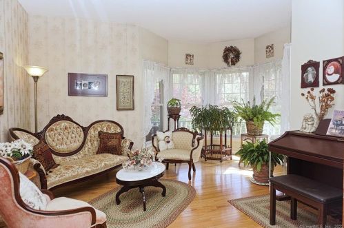 109 Babbling Brk Rd, Torrington CT 06790-2166 exterior