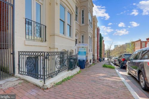 1219 34th St, Washington DC  20019-2916 exterior