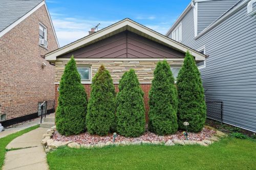 5321 Monitor Ave, Chicago, IL 60638-2715