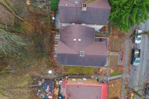 106 Carrick Ave, Pittsburgh PA  15210-4324 exterior