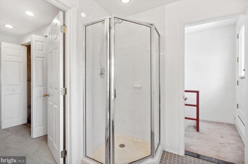 131 Greenwich St, Philadelphia PA 19147-6023 exterior