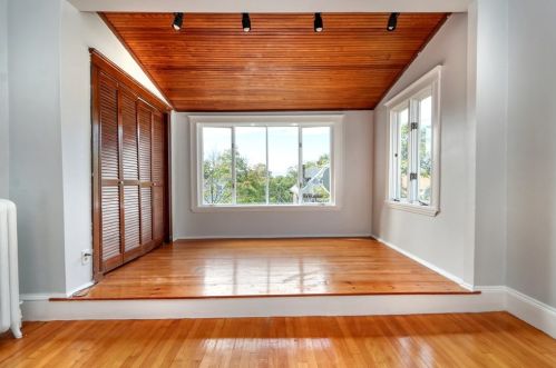 59 Manthorne Rd, Boston, MA