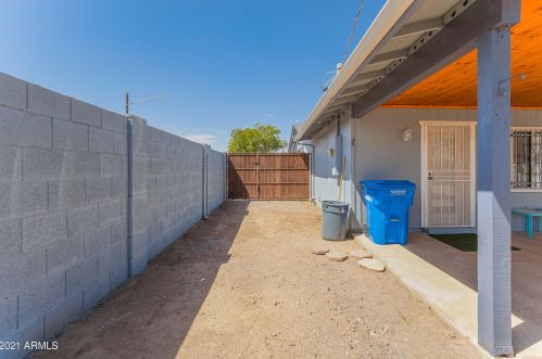 4701 40 Dr, Phoenix AZ 85019-1428 exterior