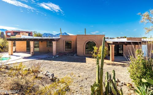 4330 Paseo De Los Rancheros, Tucson AZ 85745-9732 exterior