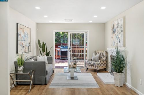 1650 Farm Bureau Rd, Concord CA  94519-1943 exterior