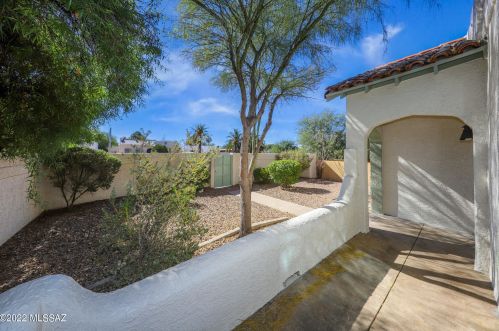 2615 6th St, Tucson AZ  85716-4405 exterior