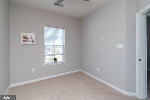 523 Fox River Hills Way, Glen Burnie MD 21060-8488 exterior