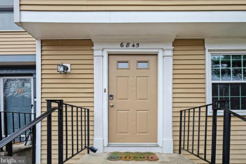 6845 Heatherway Ct, Alexandria, VA 22315-3942