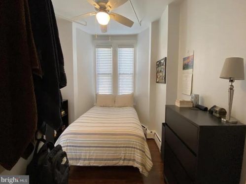 324 18 St, Philadelphia PA 19140-1014 exterior