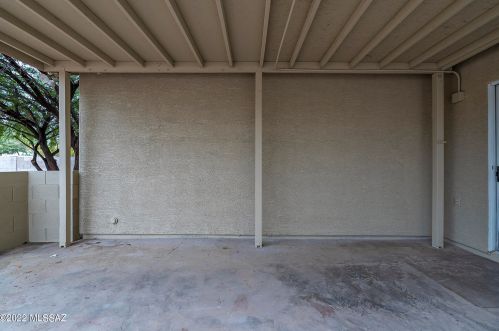 6419 Sunrise Vly Dr, Tucson AZ 85706-4979 exterior