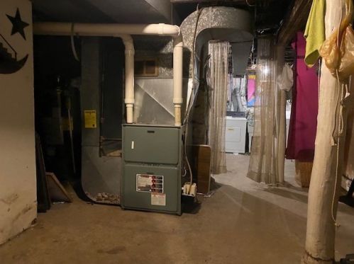 6415 Dean St, Pittsburgh PA 15206-1840 exterior