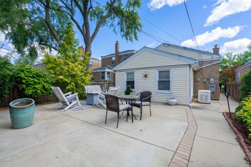 6024 Keating Ave, Chicago IL  60629-5410 exterior