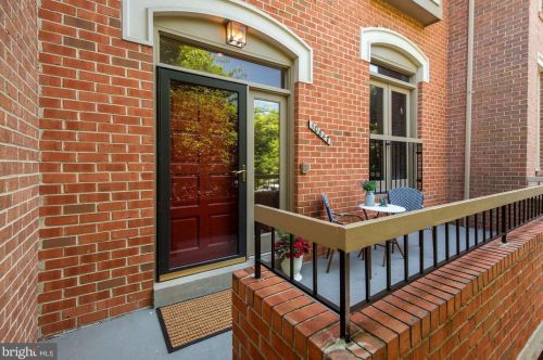 10847 Whiterim Dr, Rockville MD  20854-1786 exterior