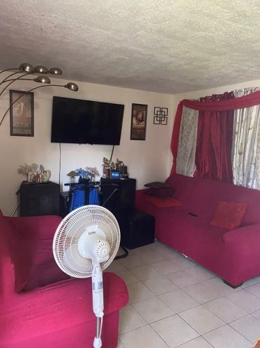 15 Florence St, Springfield MA  01105-1510 exterior