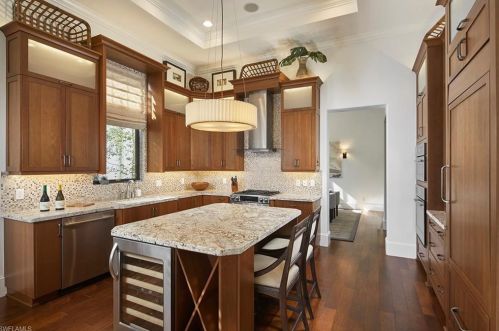 2192 Residence Cir, Naples FL 34105-3084 exterior