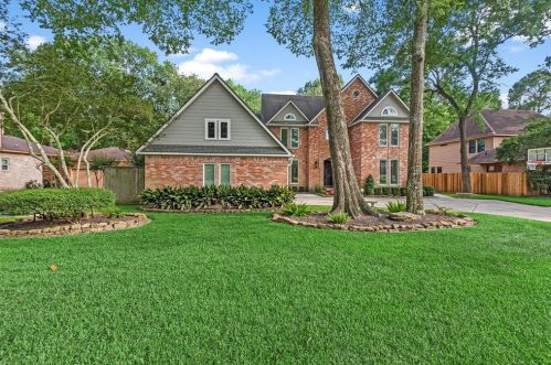 5318 Timber Shade Dr, Humble, TX 77345-1733