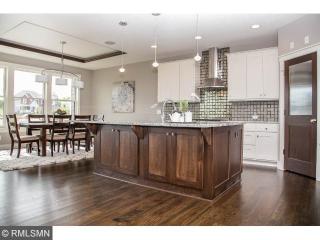 2079 Austrian Pine Ln, Hopkins, MN 55305-2429