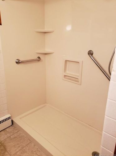 51 Gladiola St, New Britain CT 06053-3002 exterior