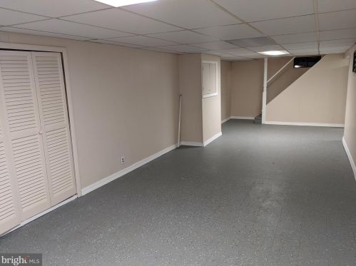 12 Gln Clair Dr, Trenton NJ 08618-1943 exterior