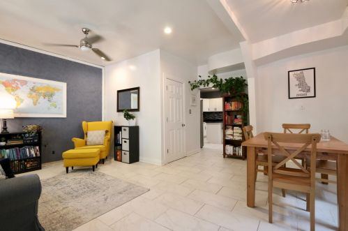 3242 Carpenter St, Chicago IL 60643-2246 exterior