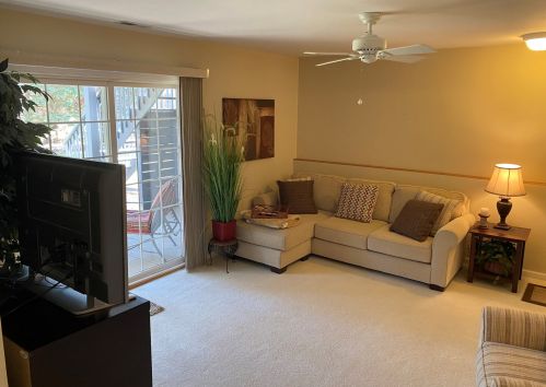 665 Barlina Rd, Bull Valley IL 60014-8451 exterior