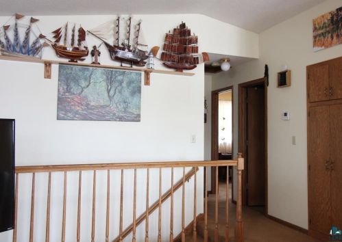 6839 Lawnwood Rd, Duluth MN 55803-9255 exterior