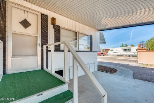 1549 Anderson Dr, Phoenix AZ  85022-2021 exterior