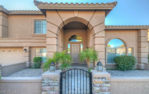 27316 23rd Ave, Phoenix AZ  85085-5799 exterior