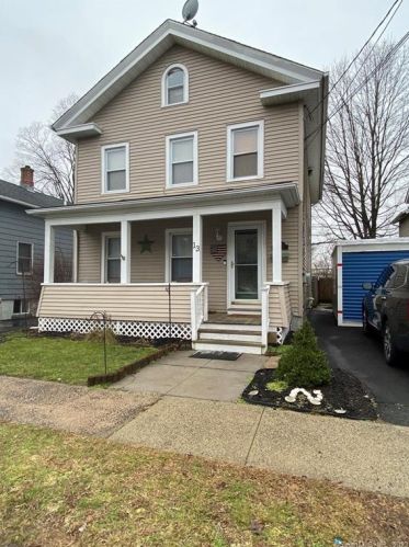 13 Franklin St, Wallingford CT 06492-4115 exterior